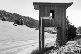 Manuel Theodor Kreuzer Architekturfotograf: Haltestelle Oberkrumbach Manuel Theodor Kreuzer Photography